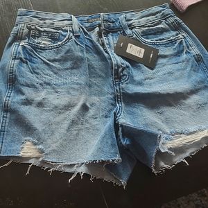 Laying low denim shorts